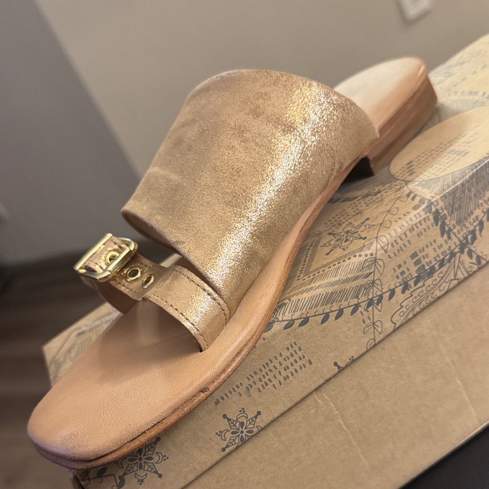 Mila Minimal Flat Sandal - Rose Gold | Free People  ❣️Size 7 - Picture 9 of 16